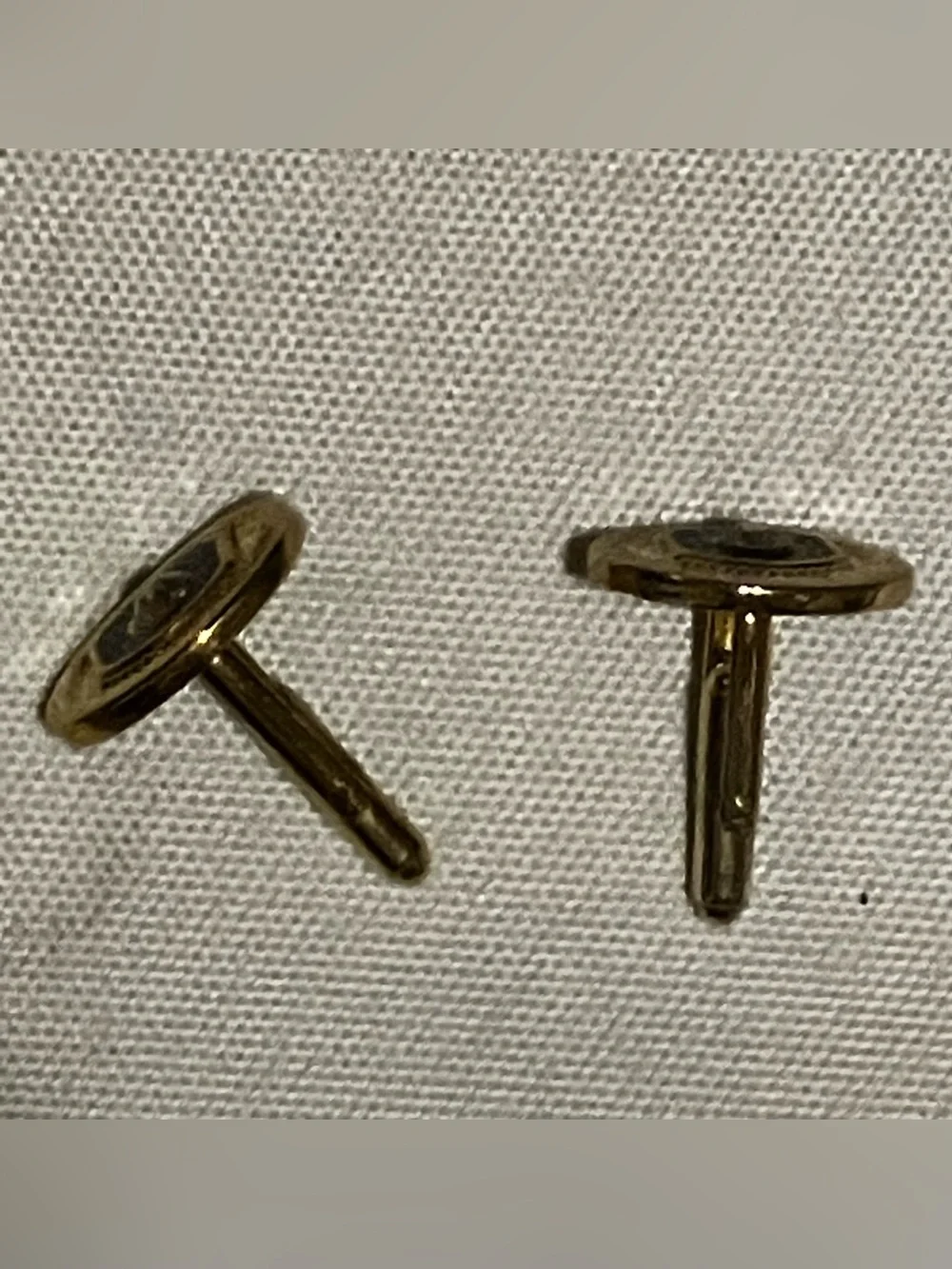 Men’s Cufflinks sleek design